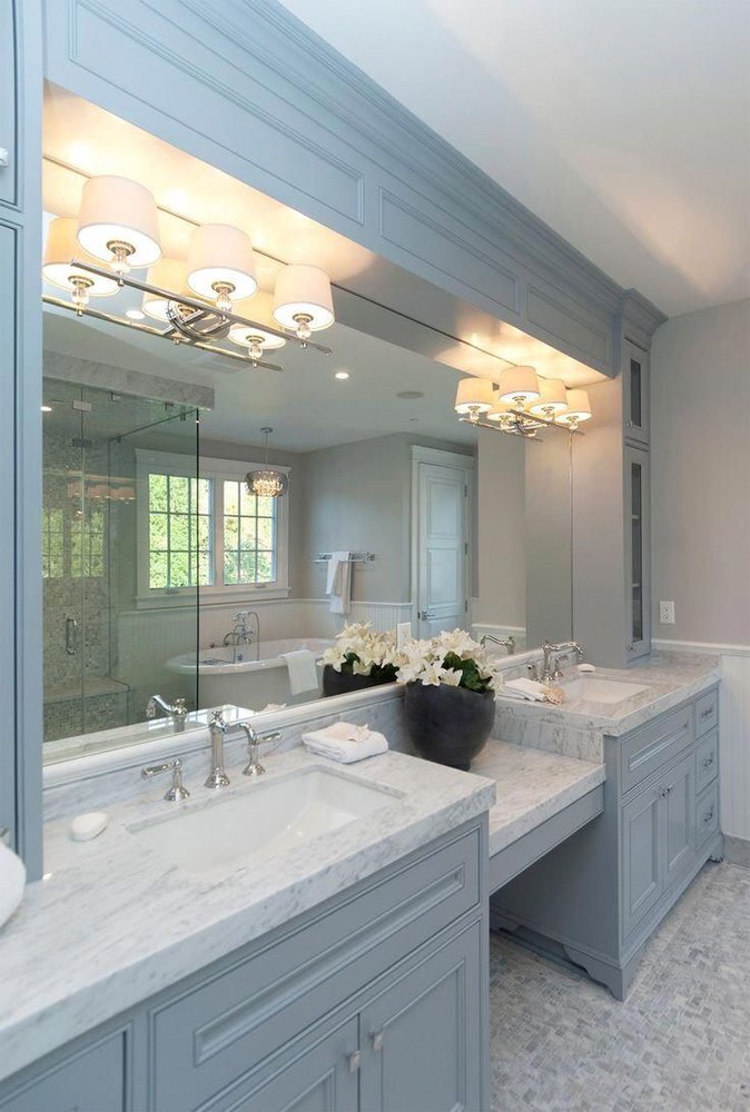 Freshly cleaned bathroom after Excellentia service
